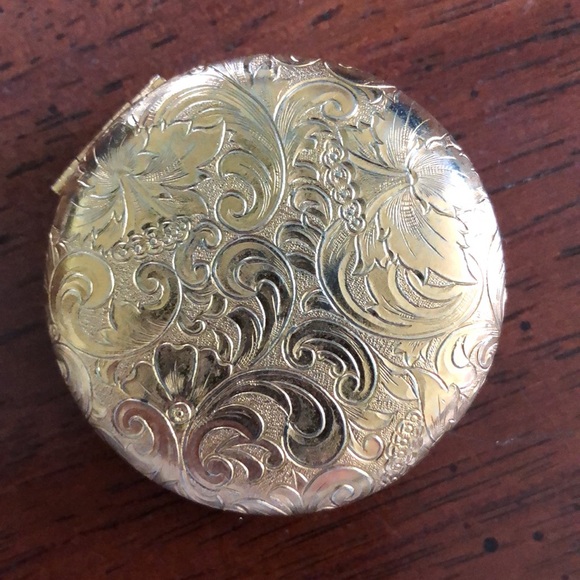 Estee Lauder Other - Vintage Estate Estee Lauder Gold  Mirrored Compact